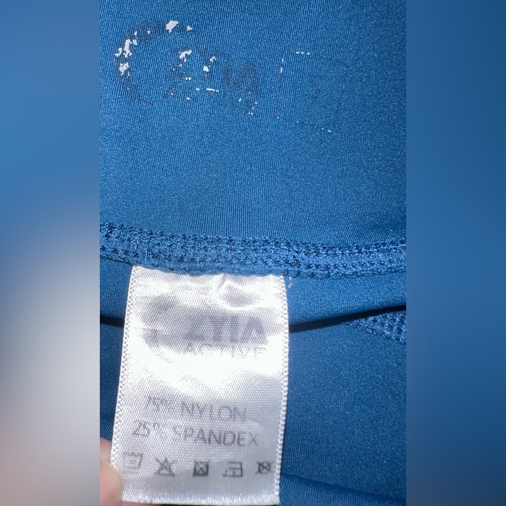 Zyia Active Leggings Women’s Size Small Blue Brilliant Hi-Rise Capri 22” Pockets - Picture 2 of 5